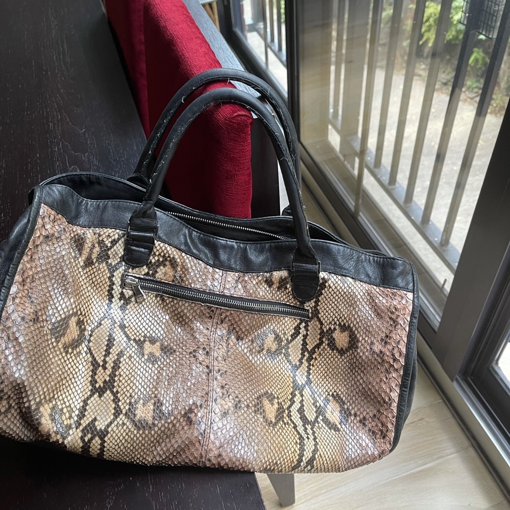 Medium Sized Python Bag. - image 1